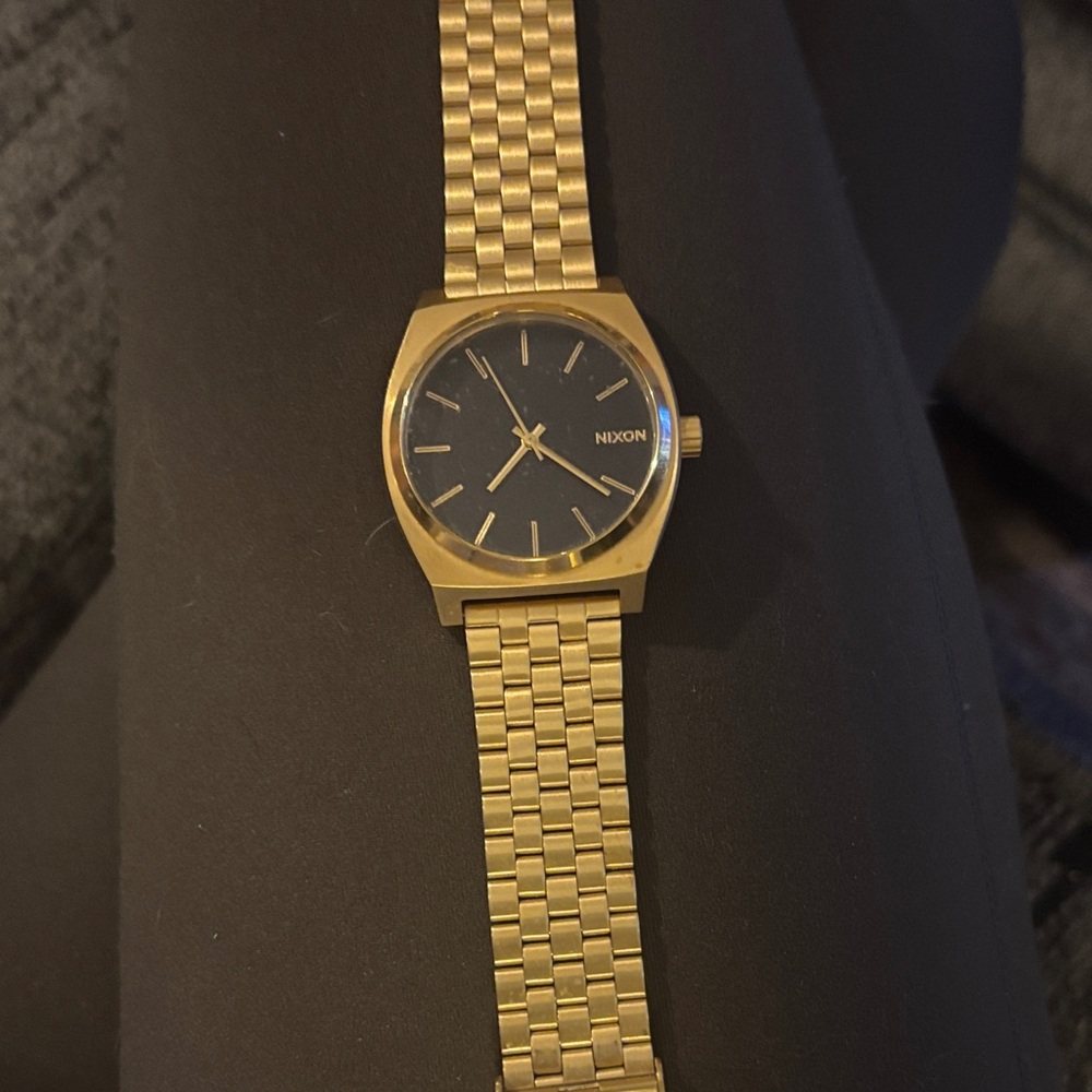 Nixon Classic Gold and Black Timepiece